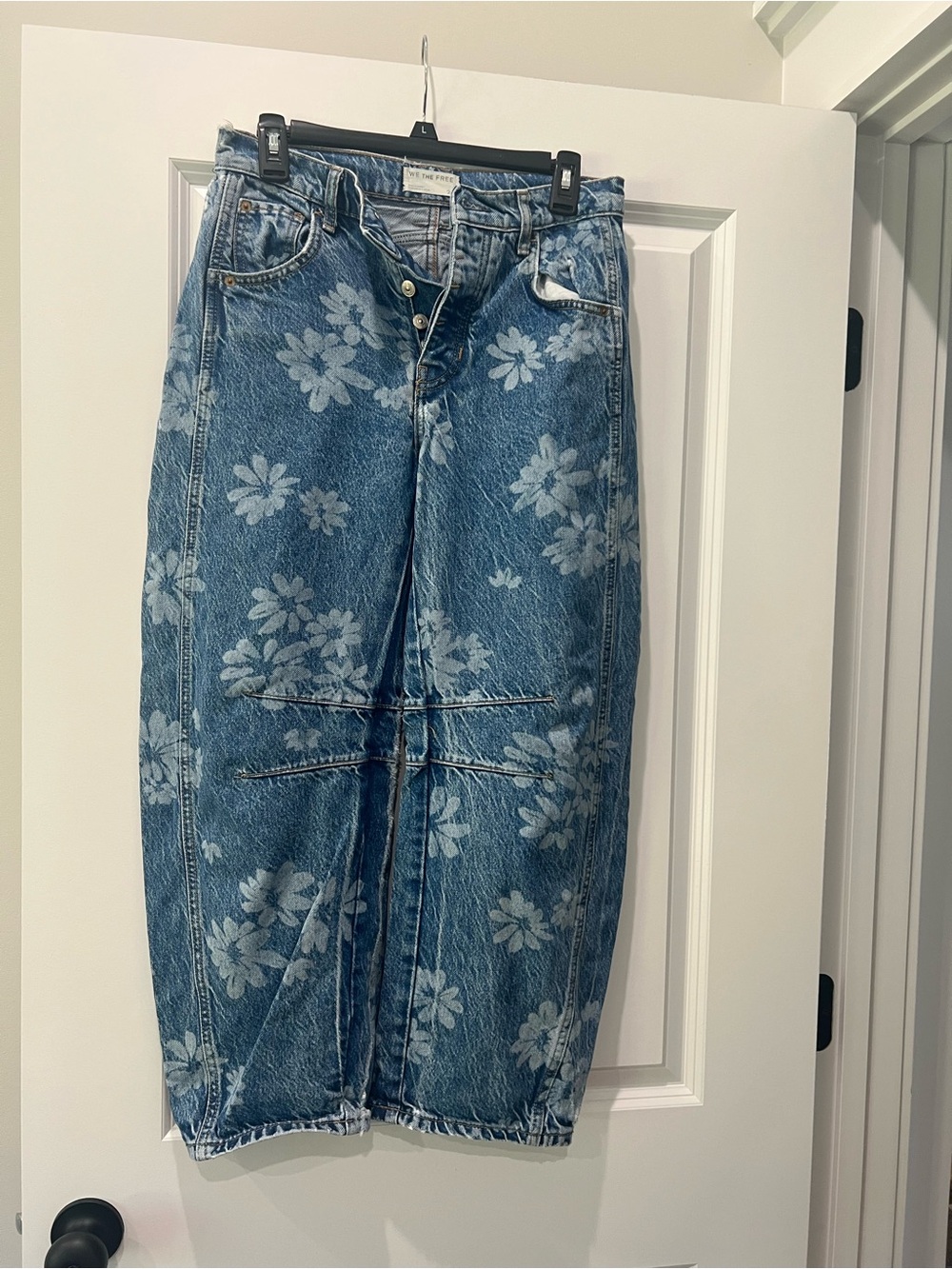 We The Free Blue Floral Print Denim Midi Skirt